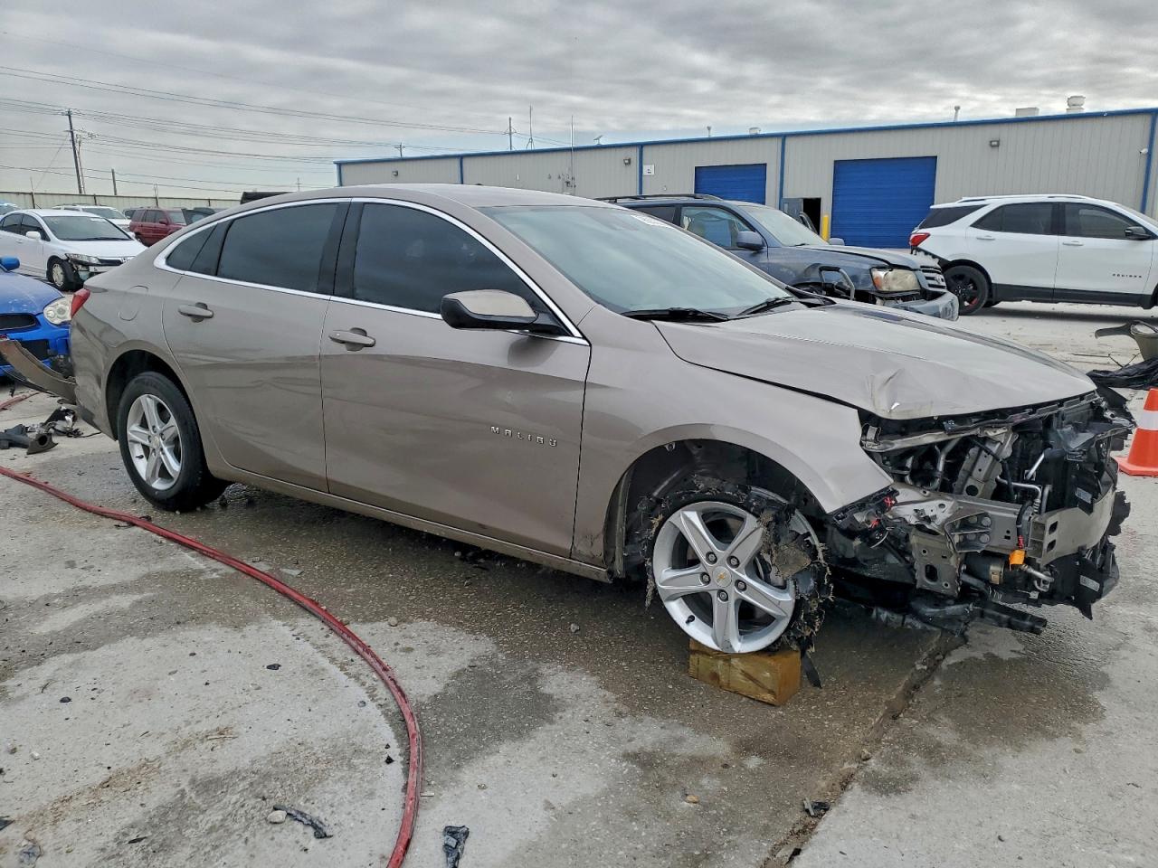 2024 CHEVROLET MALIBU LS photo 4