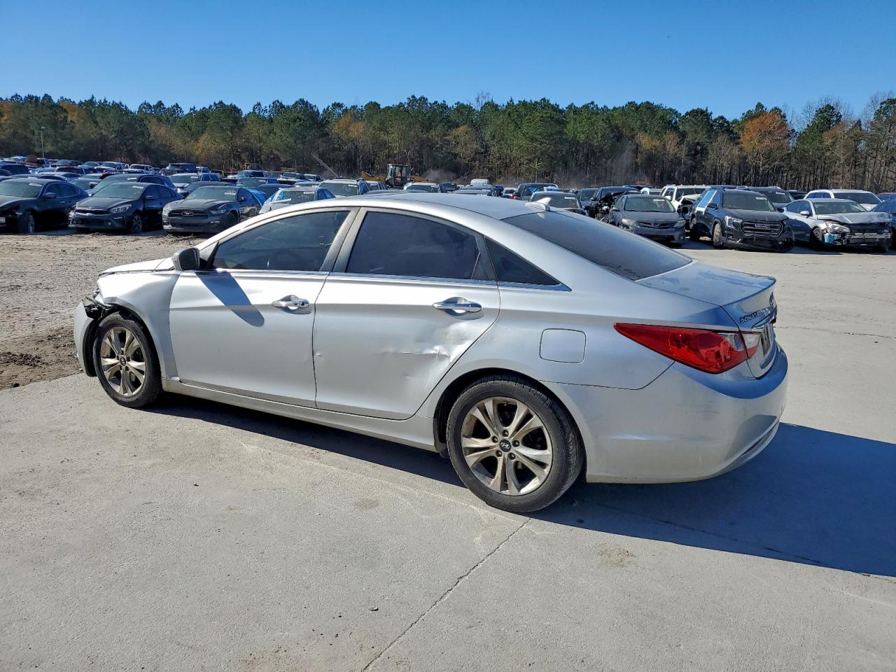 2011 HYUNDAI SONATA SE photo 2
