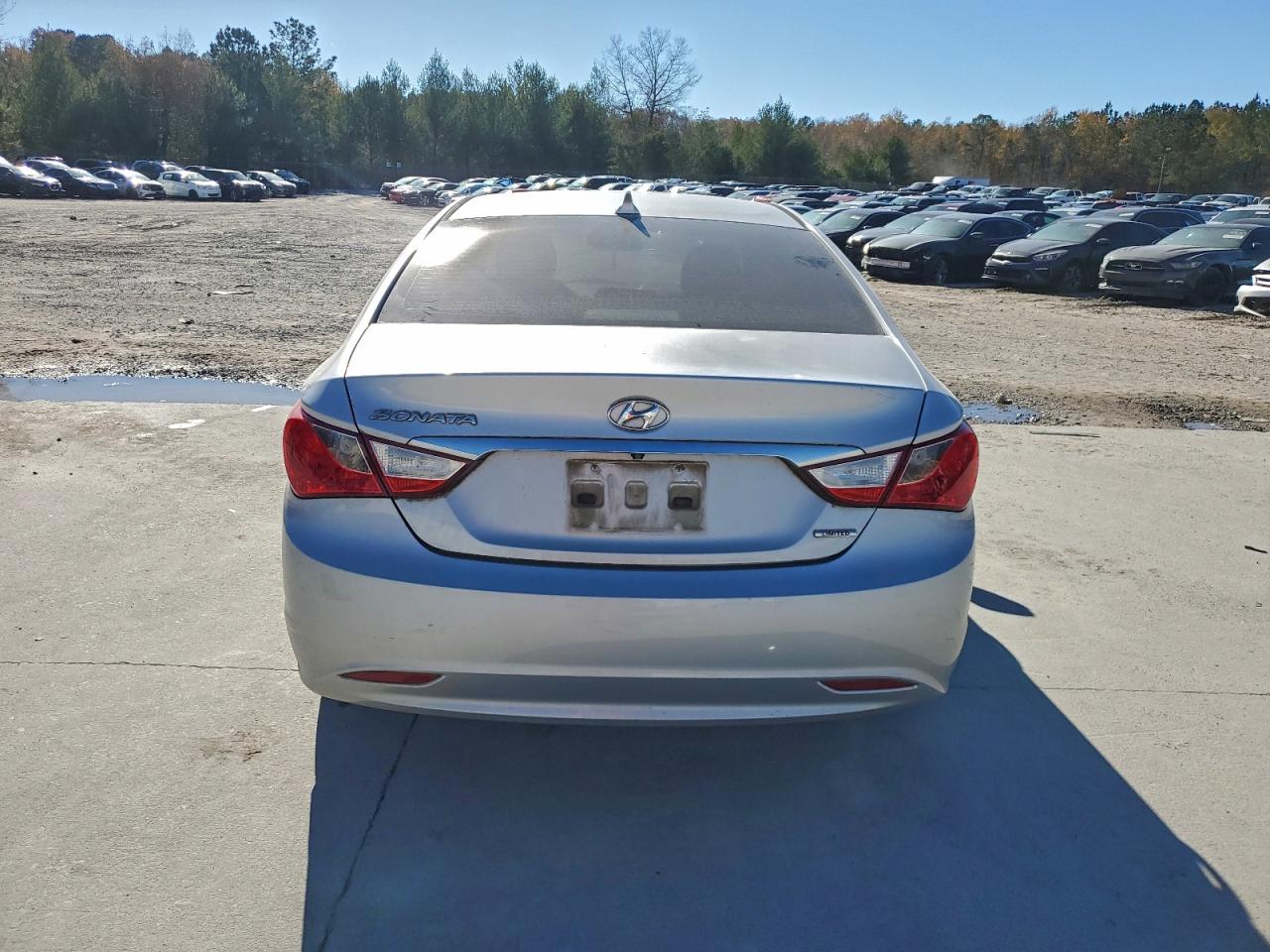 2011 HYUNDAI SONATA SE photo 6