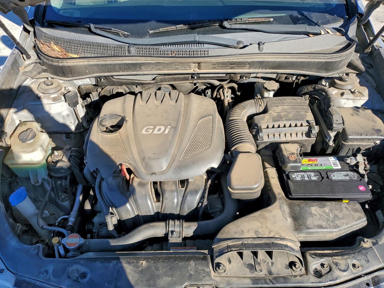2011 HYUNDAI SONATA SE photo 11