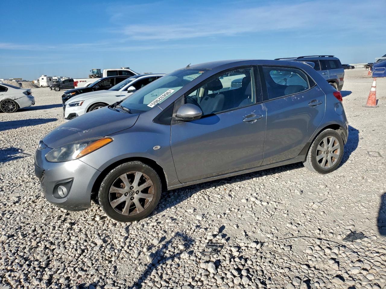 2014 MAZDA MAZDA2 TOURING — NORMAL WEAR damage — photo 1