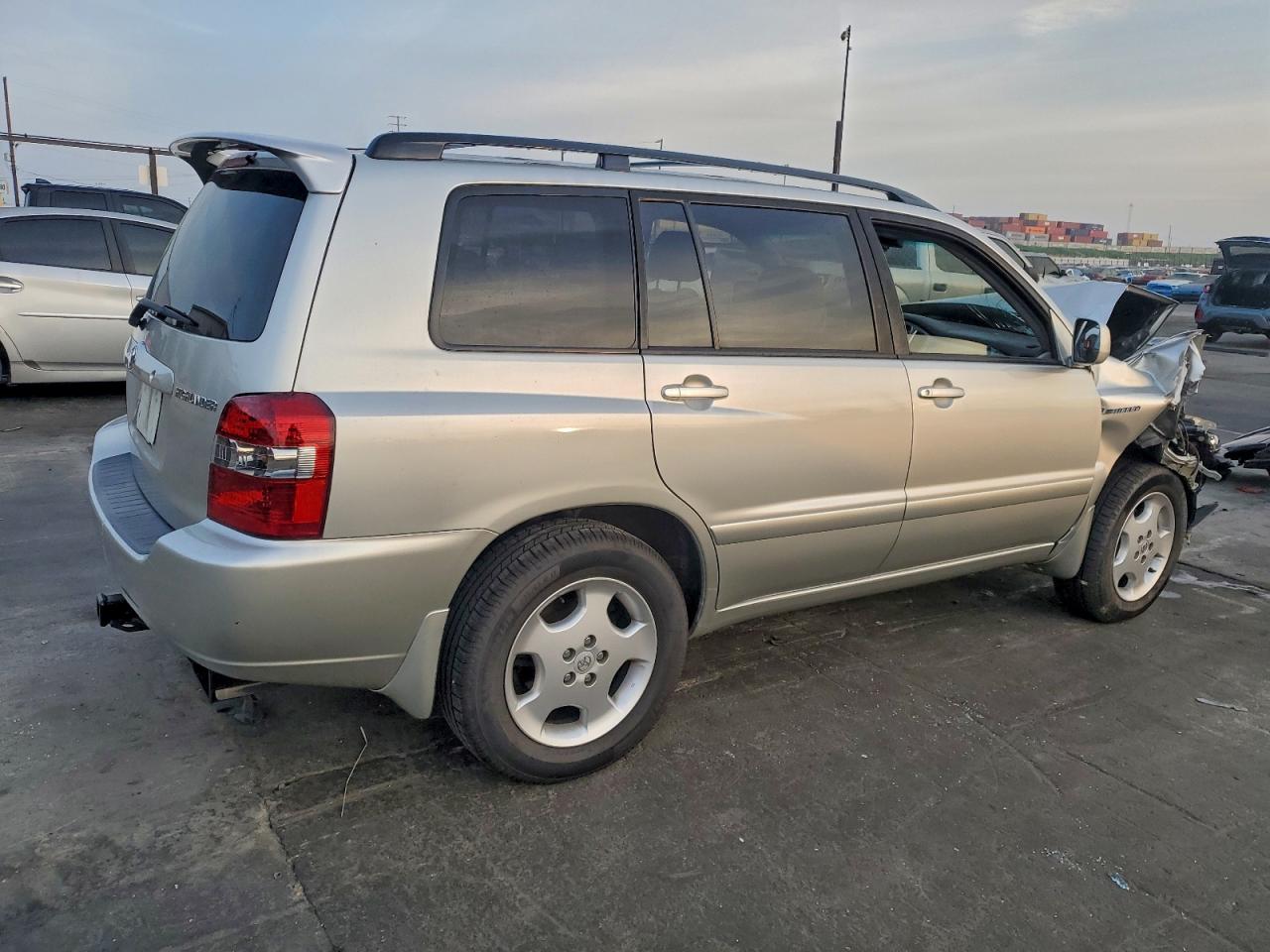 2006 TOYOTA HIGHLANDER LIMITED photo 3