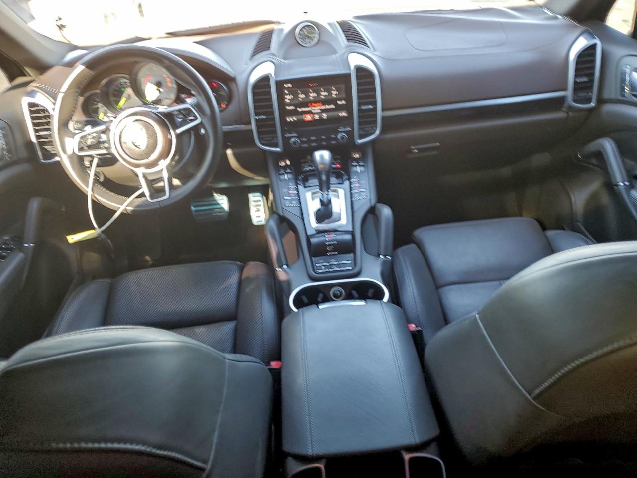 2017 PORSCHE CAYENNE SE HYBRID PLATINUM photo 8