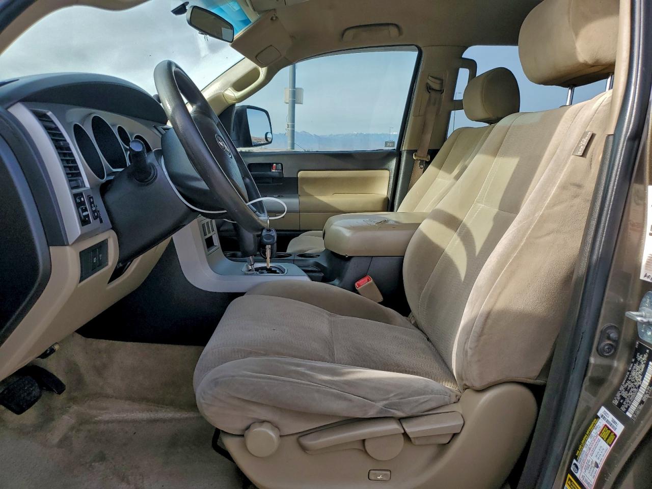 2008 TOYOTA SEQUOIA SR5 photo 7
