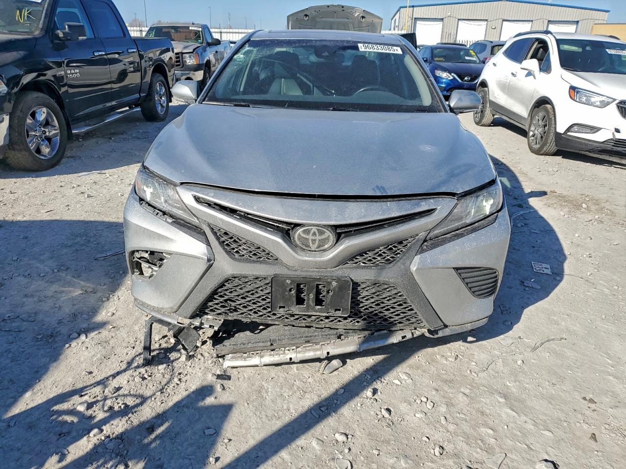 2018 TOYOTA CAMRY L photo 5
