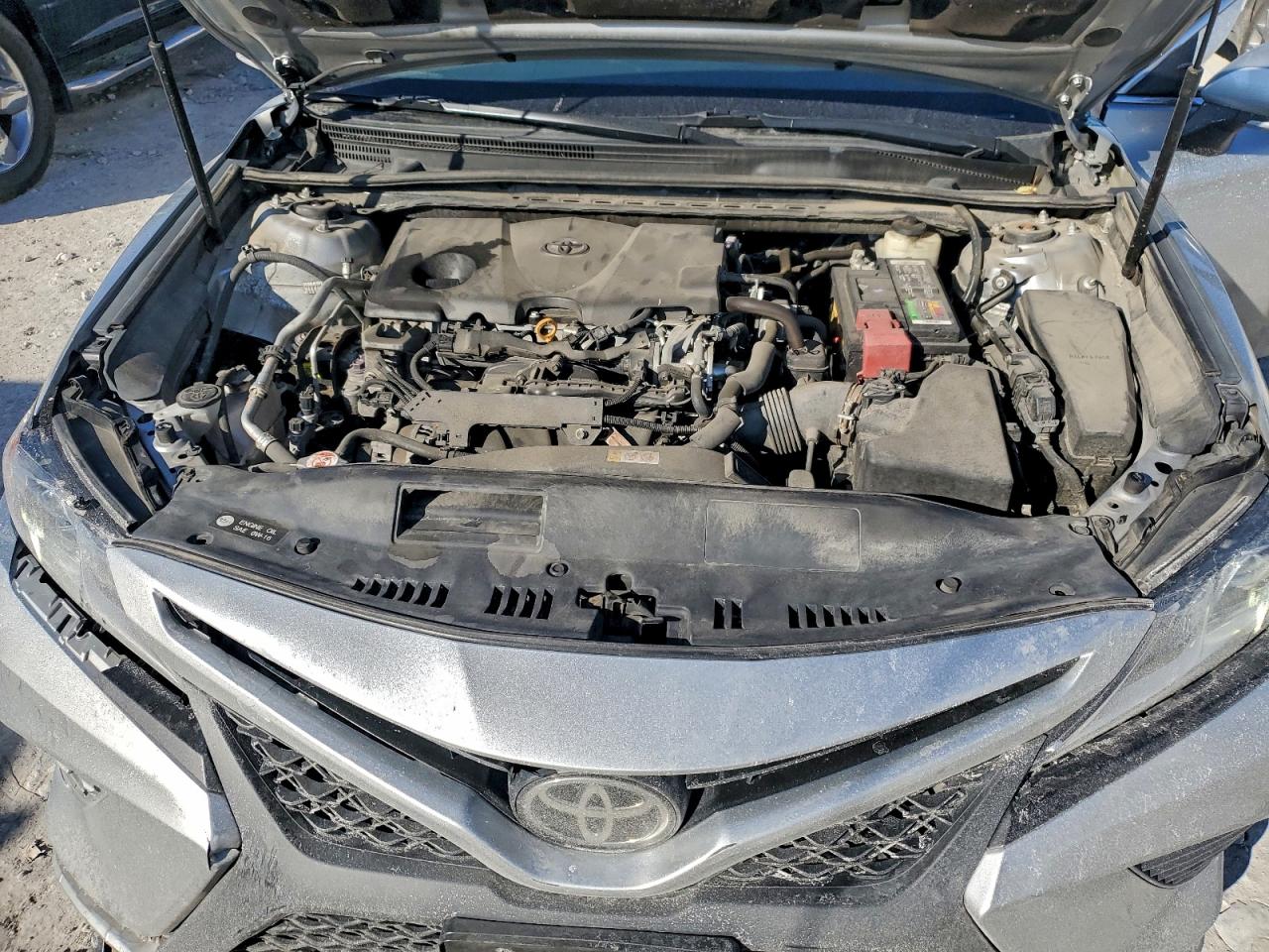 2018 TOYOTA CAMRY L photo 11