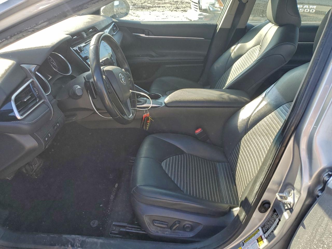 2018 TOYOTA CAMRY L photo 7