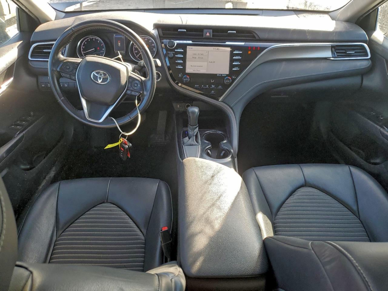 2018 TOYOTA CAMRY L photo 8