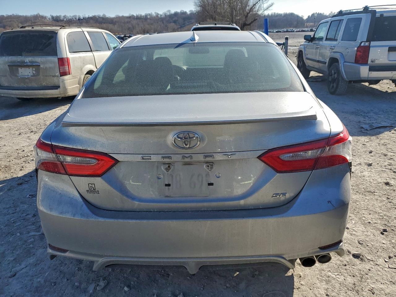2018 TOYOTA CAMRY L photo 6