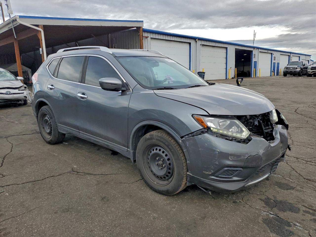 2016 NISSAN ROGUE S photo 4