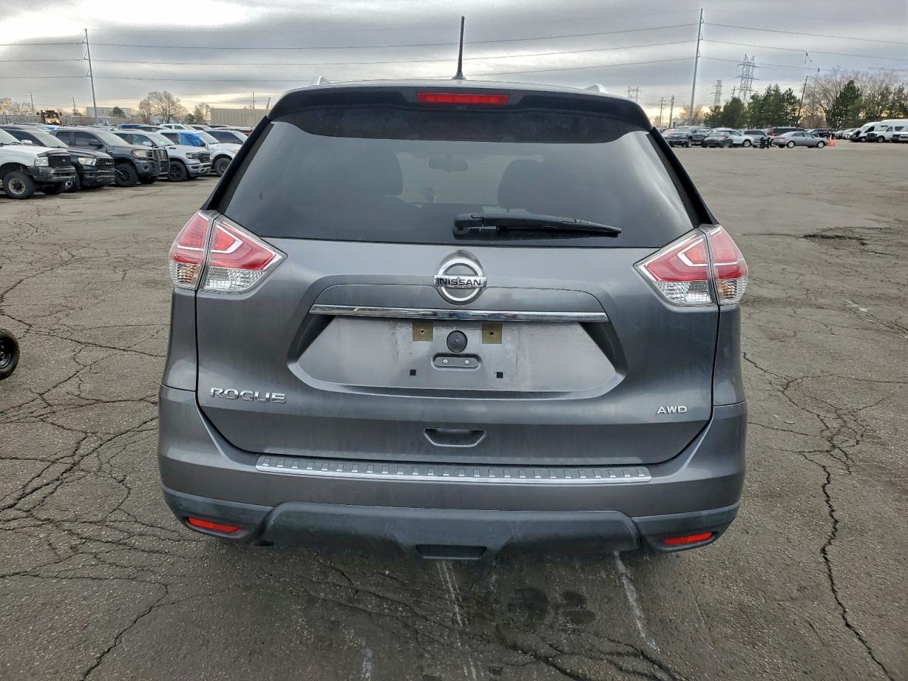 2016 NISSAN ROGUE S photo 6