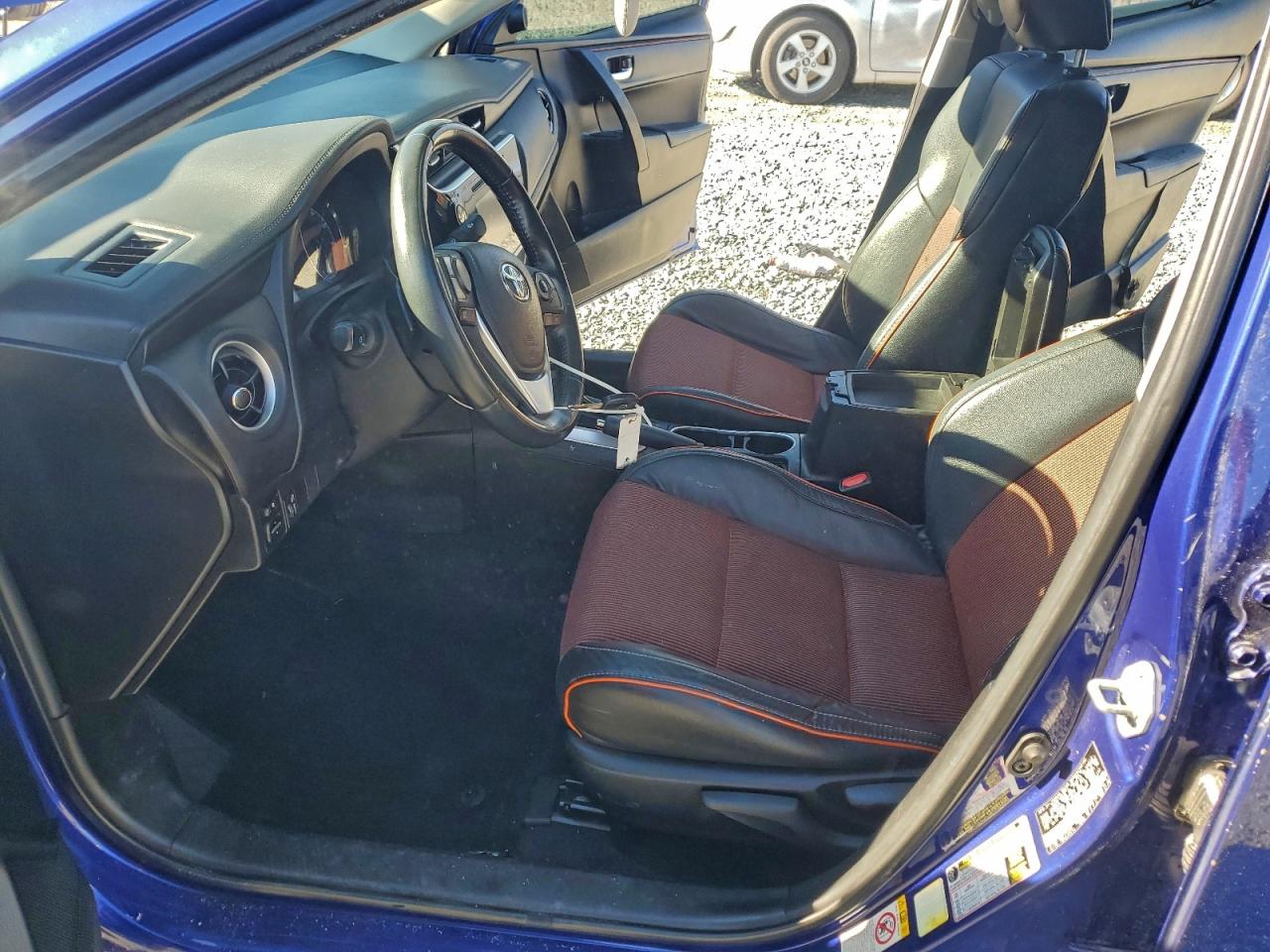 2019 TOYOTA COROLLA L photo 7