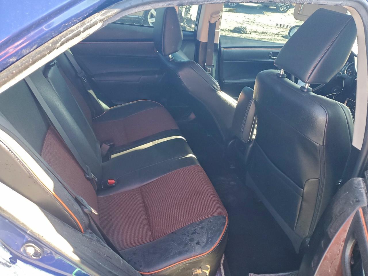 2019 TOYOTA COROLLA L photo 10