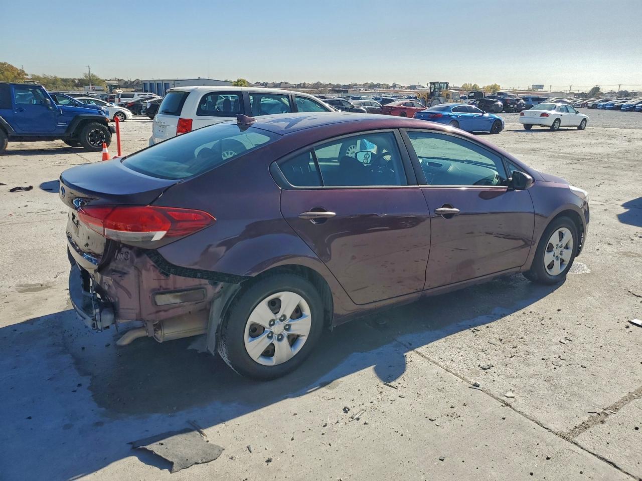 2017 KIA FORTE LX photo 3