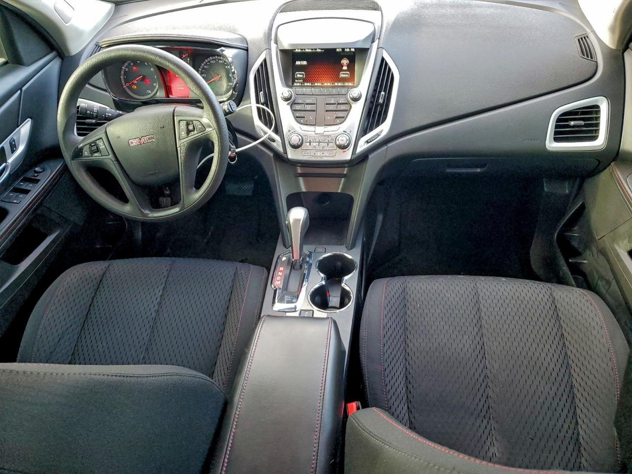2015 GMC TERRAIN SLE photo 8