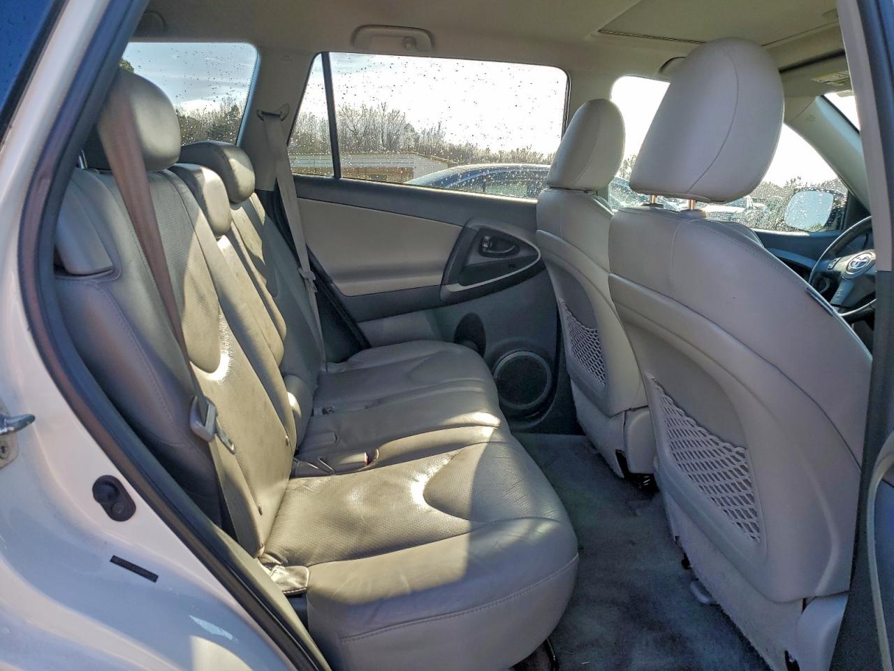 2011 TOYOTA RAV4 LIMITED photo 11