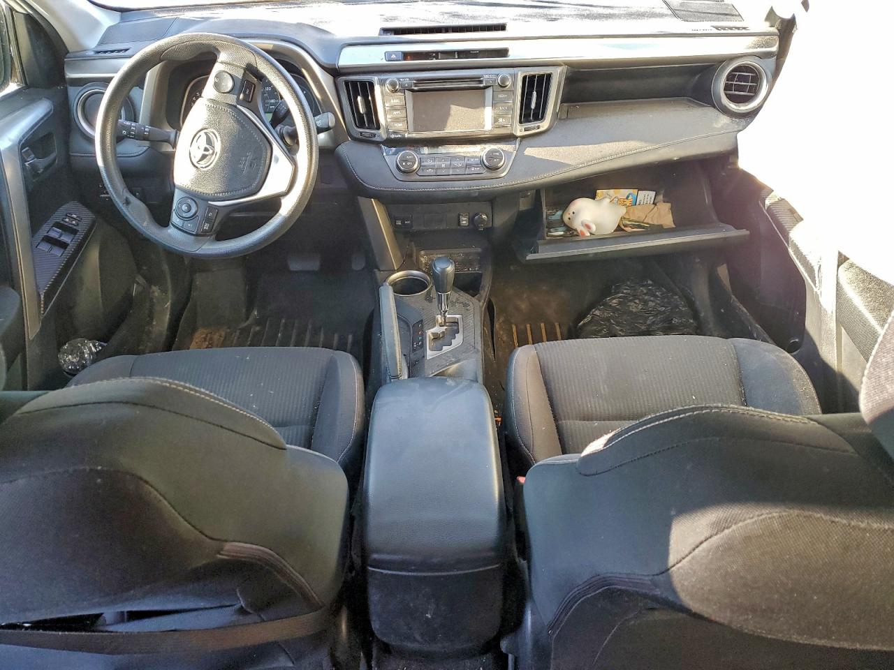 2014 TOYOTA RAV4 XLE photo 8
