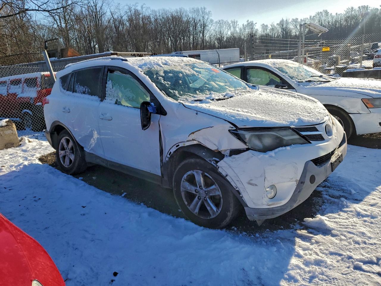 2014 TOYOTA RAV4 XLE photo 4
