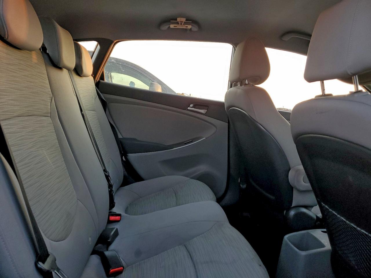 2017 HYUNDAI ACCENT SE photo 10