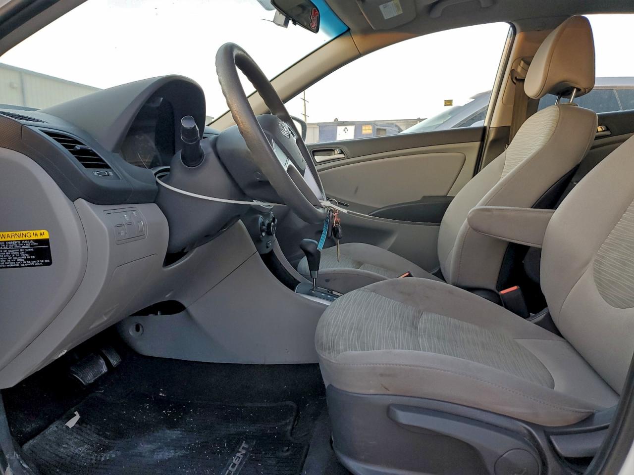 2017 HYUNDAI ACCENT SE photo 7
