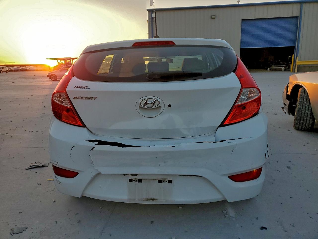 2017 HYUNDAI ACCENT SE photo 6