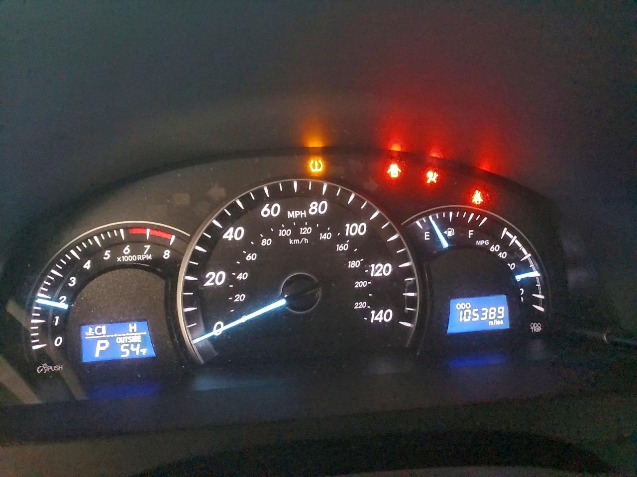2013 TOYOTA CAMRY L photo 9