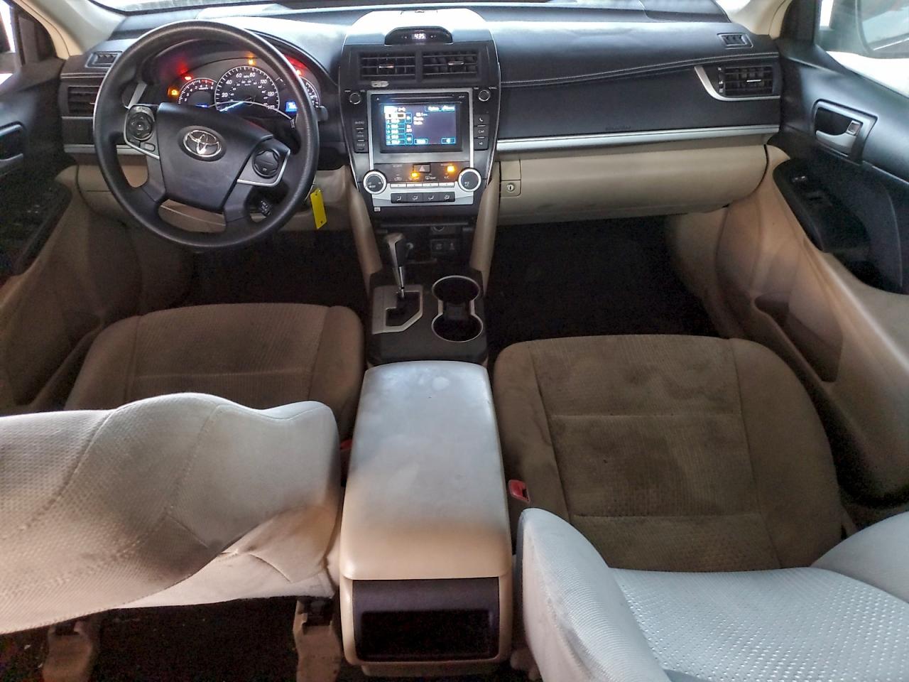 2013 TOYOTA CAMRY L photo 8