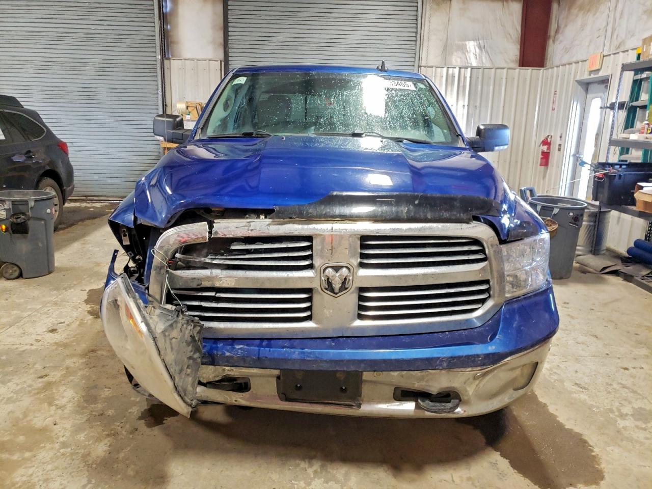 2017 RAM 1500 SLT photo 5