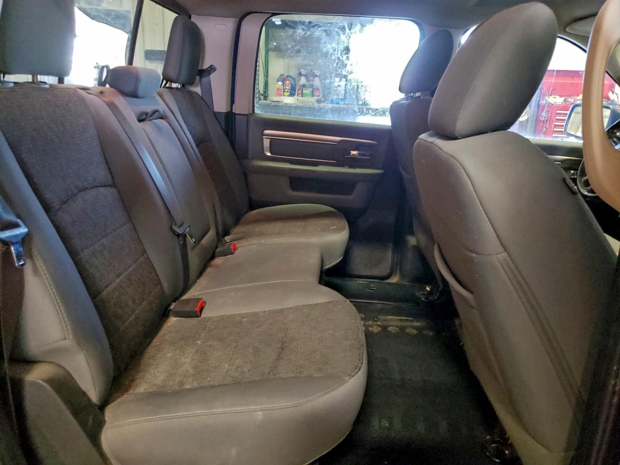 2017 RAM 1500 SLT photo 10