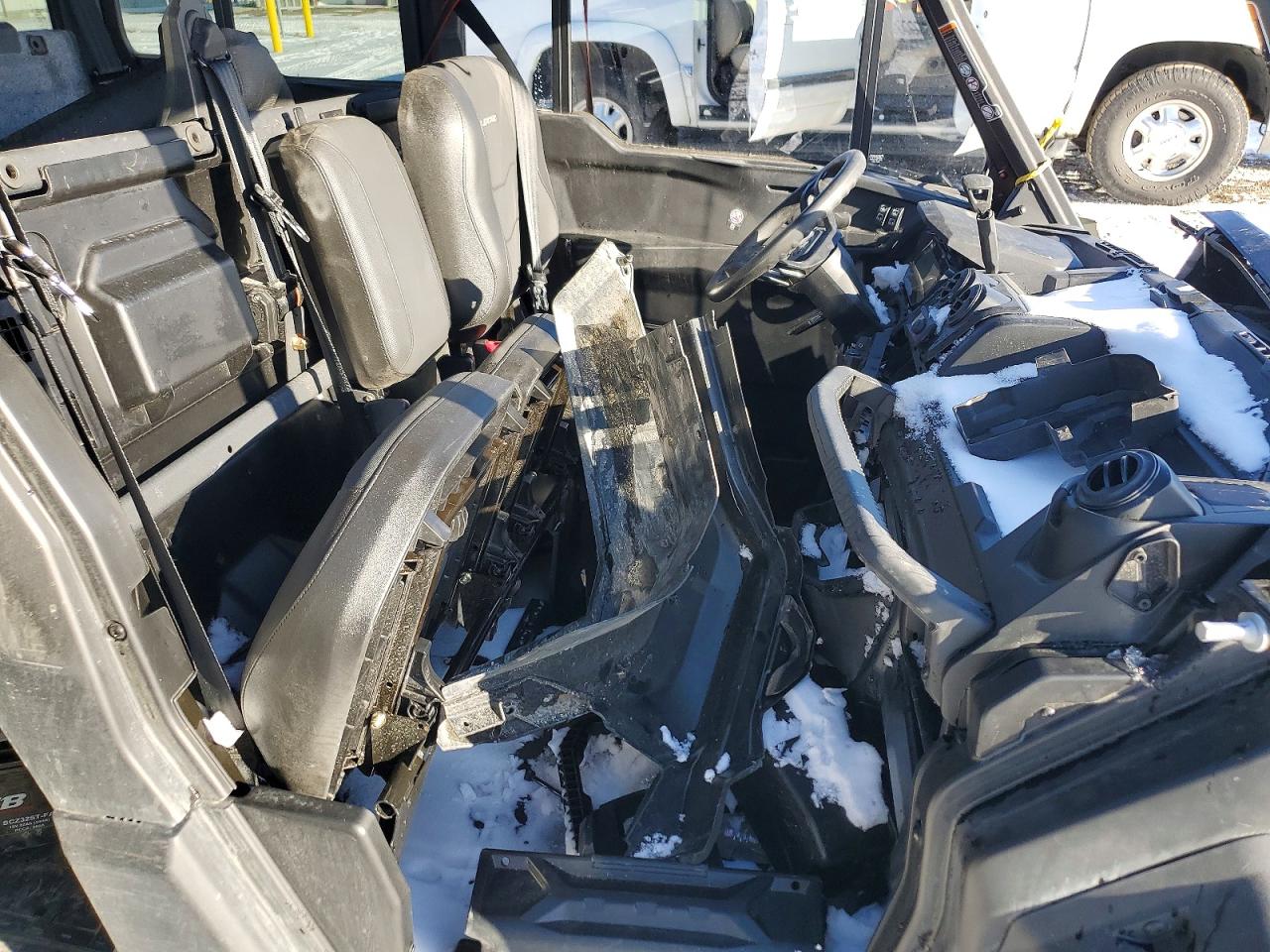 2025 CAN-AM DEFENDER UTILITY VEHICLE photo 5