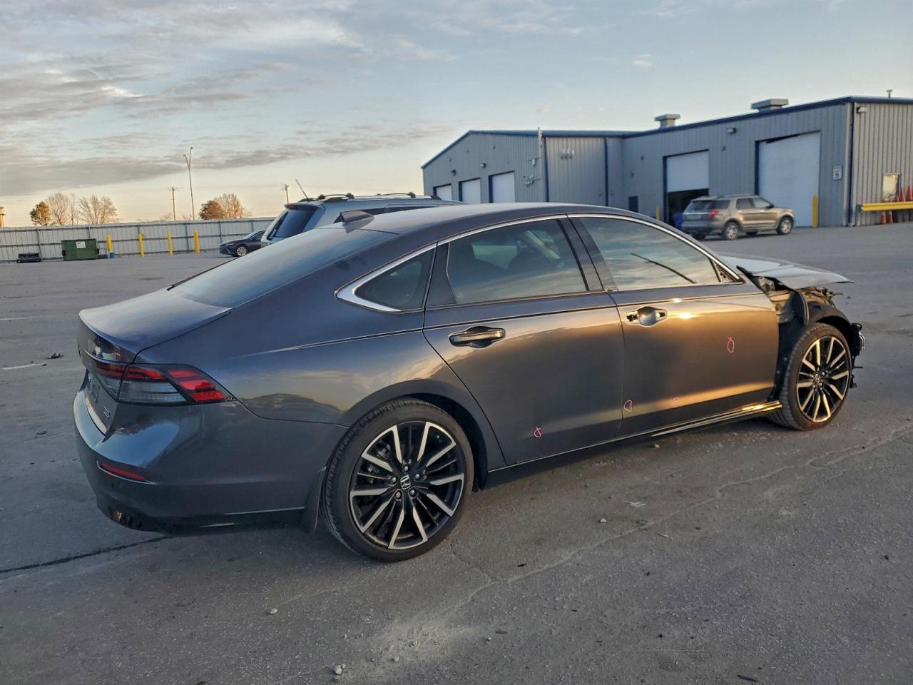2025 HONDA ACCORD TOURING HYBRID photo 3