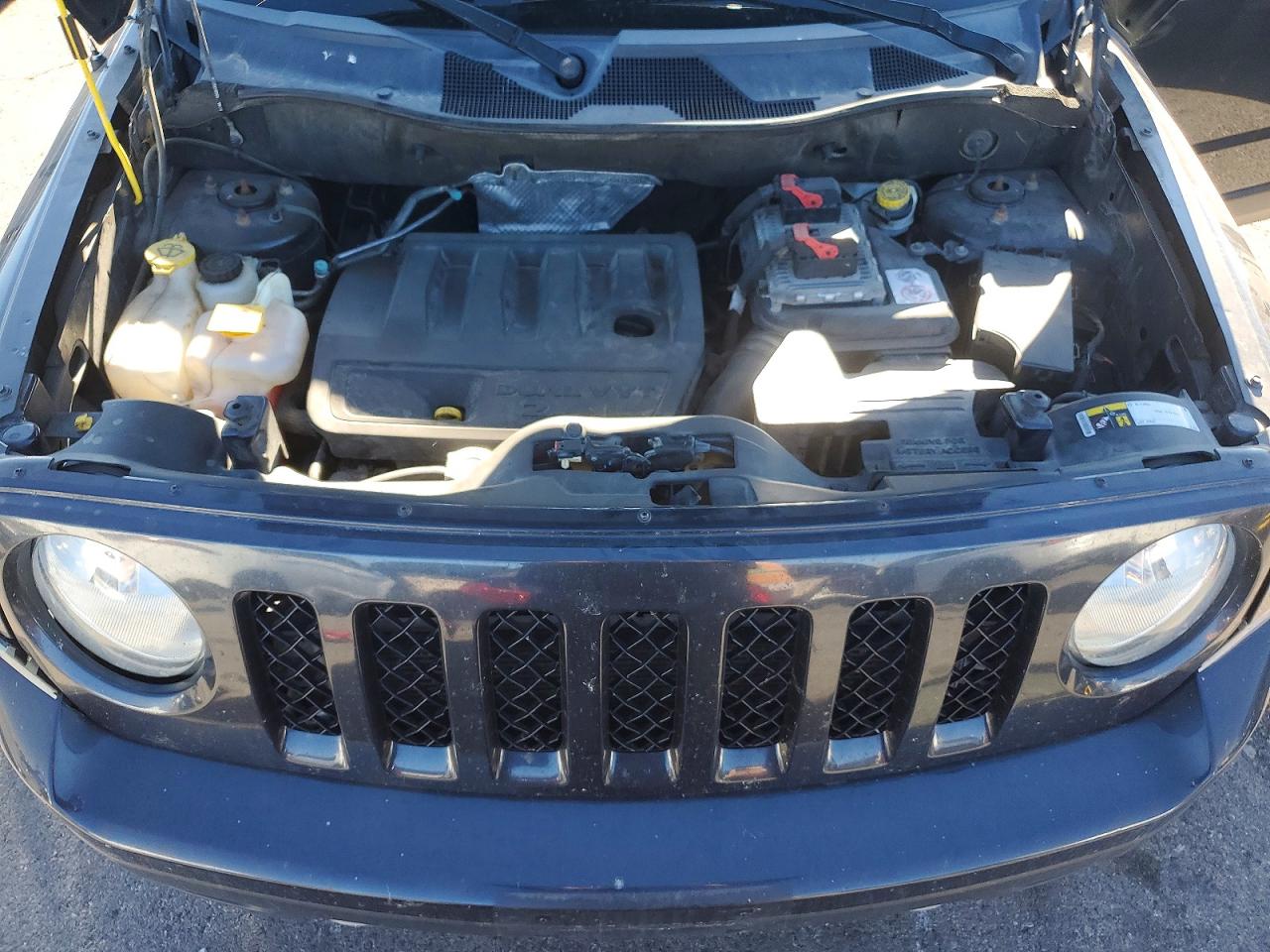 2015 JEEP PATRIOT LATITUDE photo 12