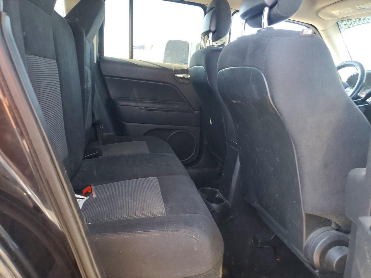 2015 JEEP PATRIOT LATITUDE photo 11
