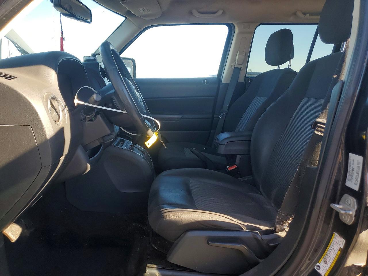2015 JEEP PATRIOT LATITUDE photo 7