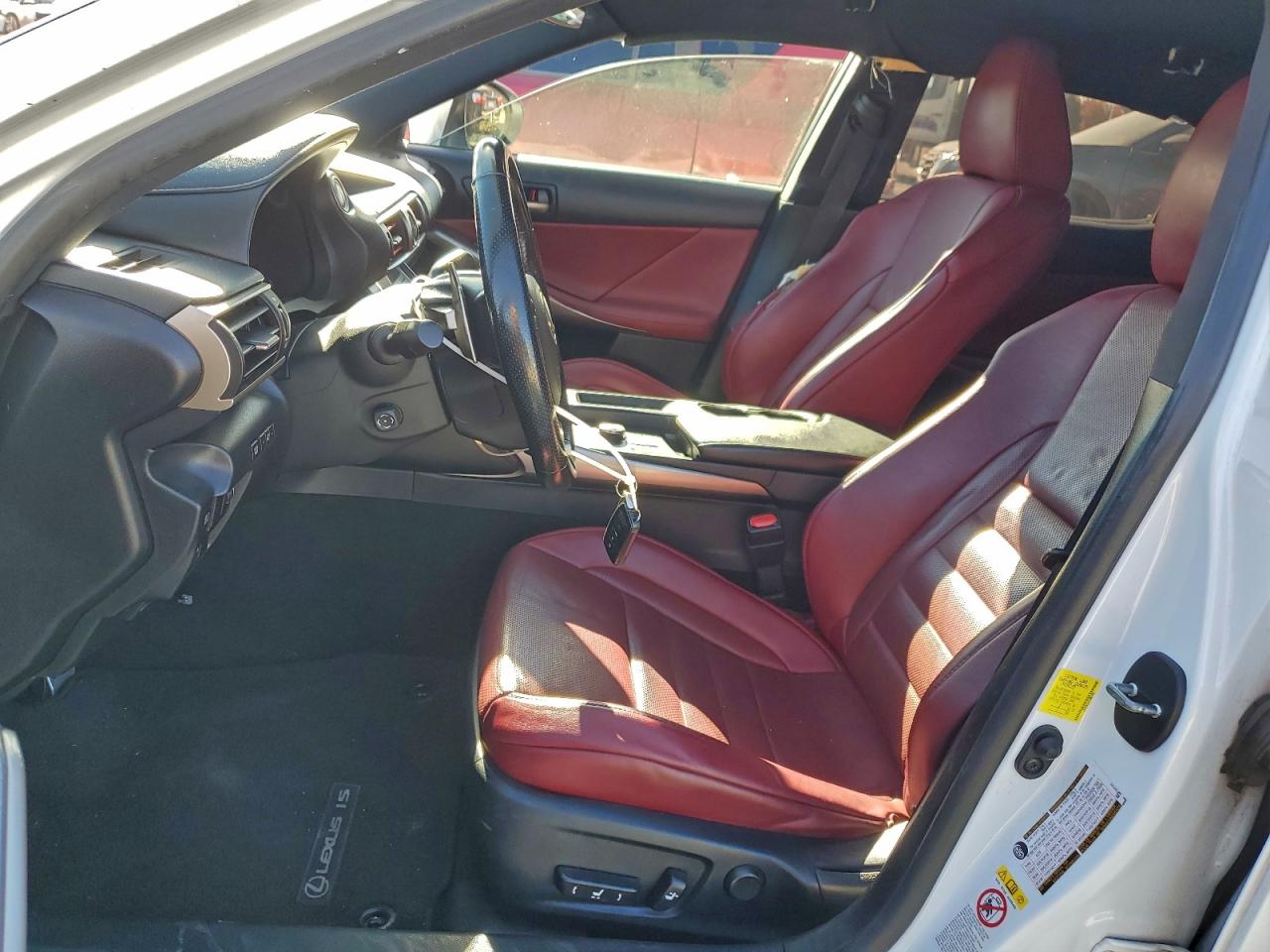 2018 LEXUS IS 300 photo 7