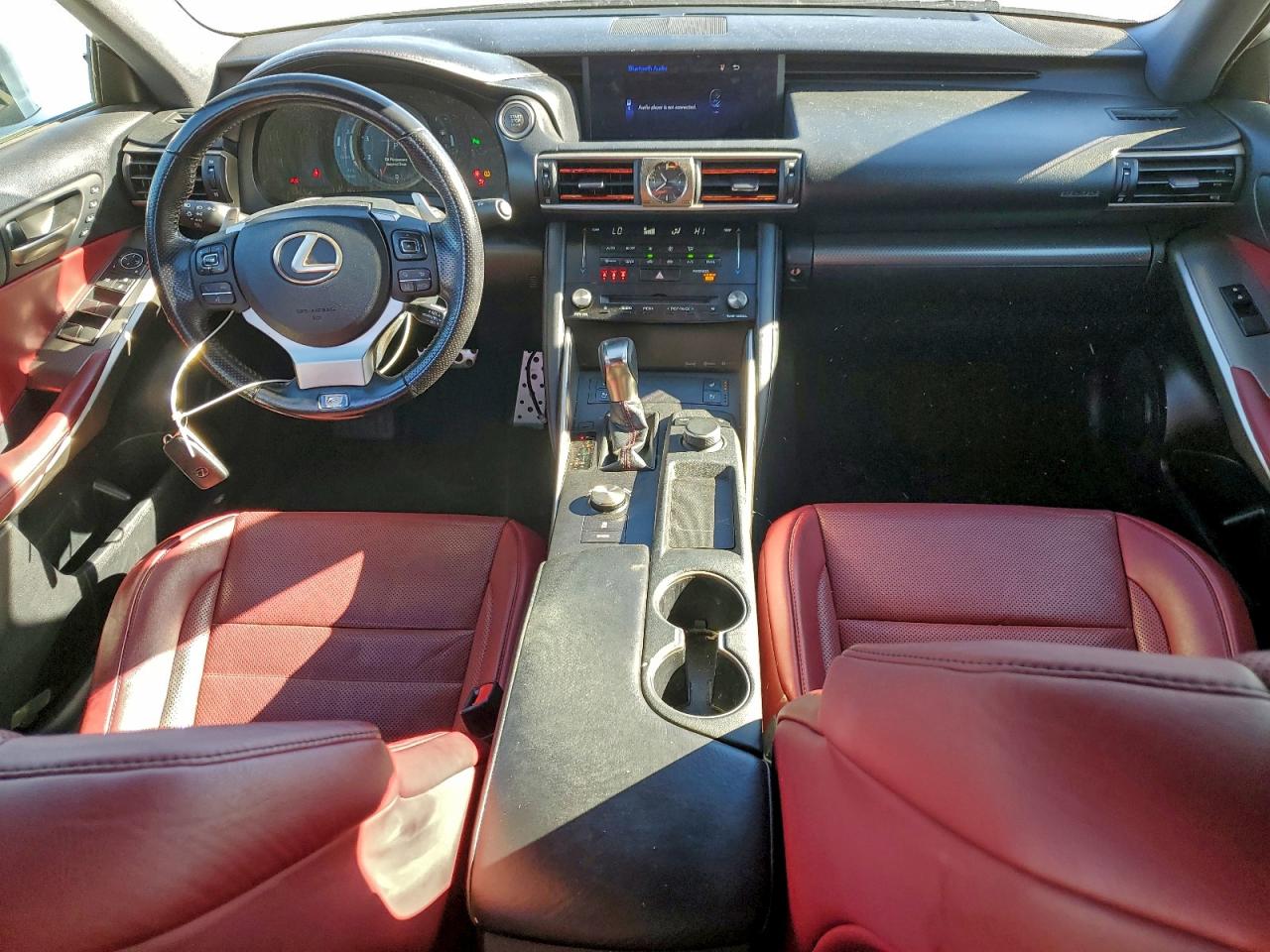2018 LEXUS IS 300 photo 8