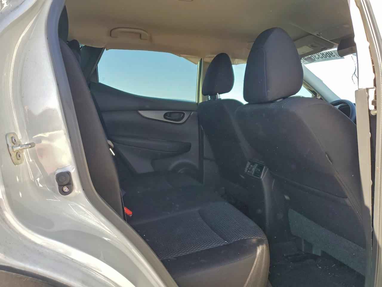 2019 NISSAN ROGUE SPORT S photo 11