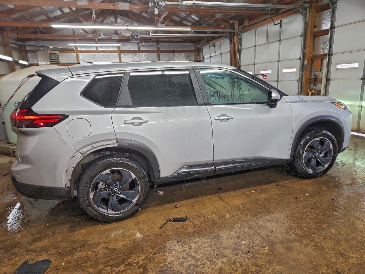 2024 NISSAN ROGUE SV photo 3