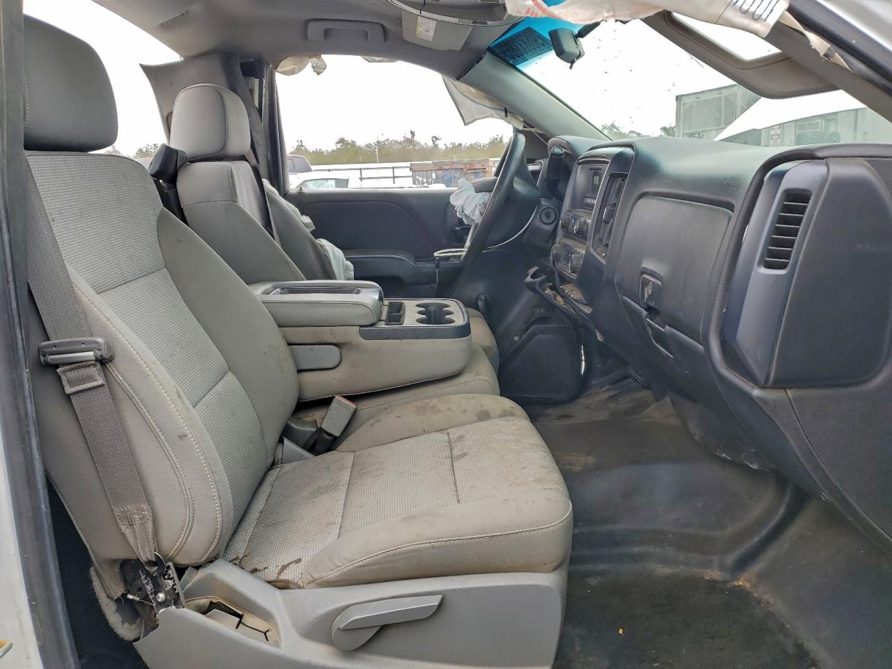 2016 CHEVROLET SILVERADO C1500 photo 7