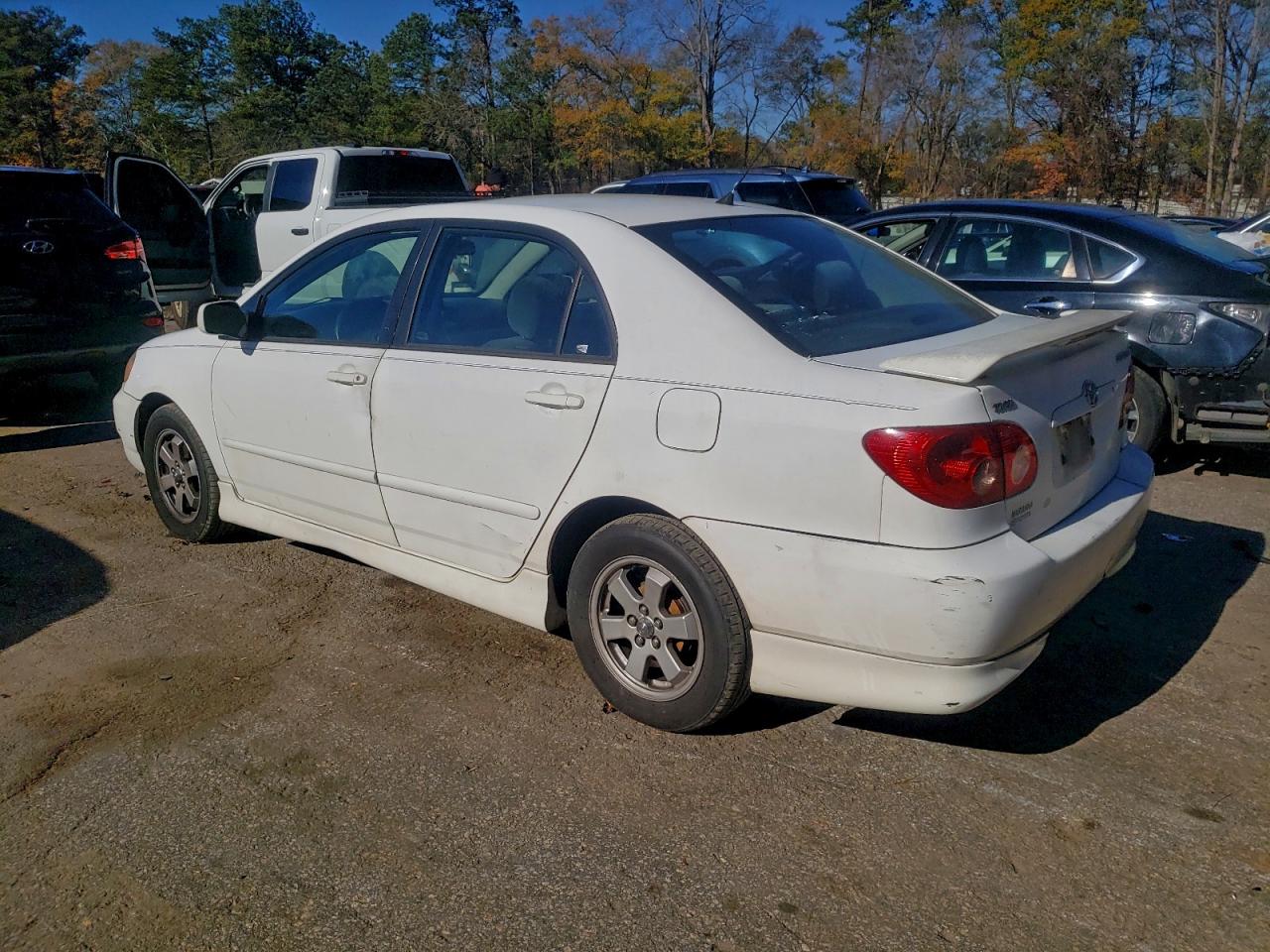 2007 TOYOTA COROLLA CE photo 2