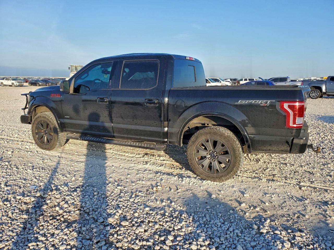 2017 FORD F150 SUPERCREW photo 2