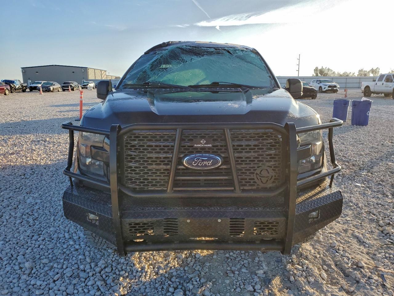 2017 FORD F150 SUPERCREW photo 5
