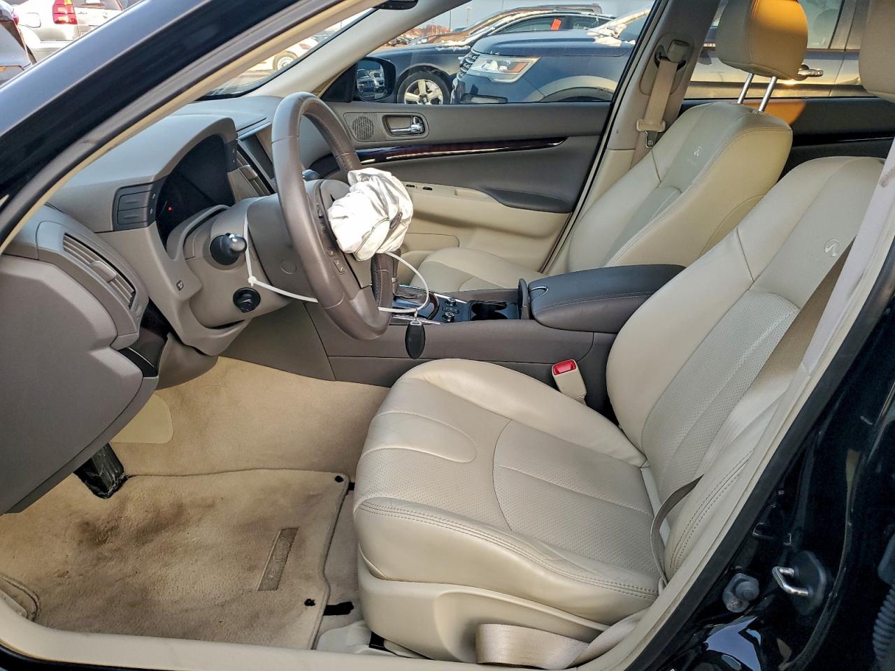 2013 INFINITI G37 photo 7