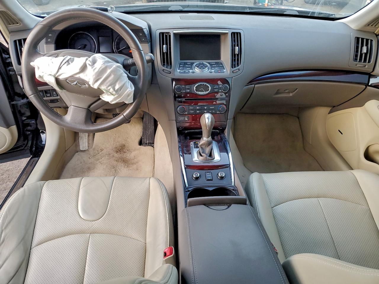 2013 INFINITI G37 photo 8