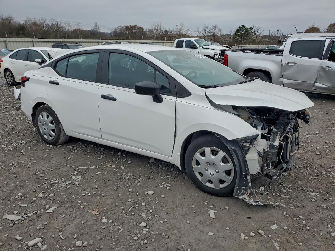 2021 NISSAN VERSA S photo 4