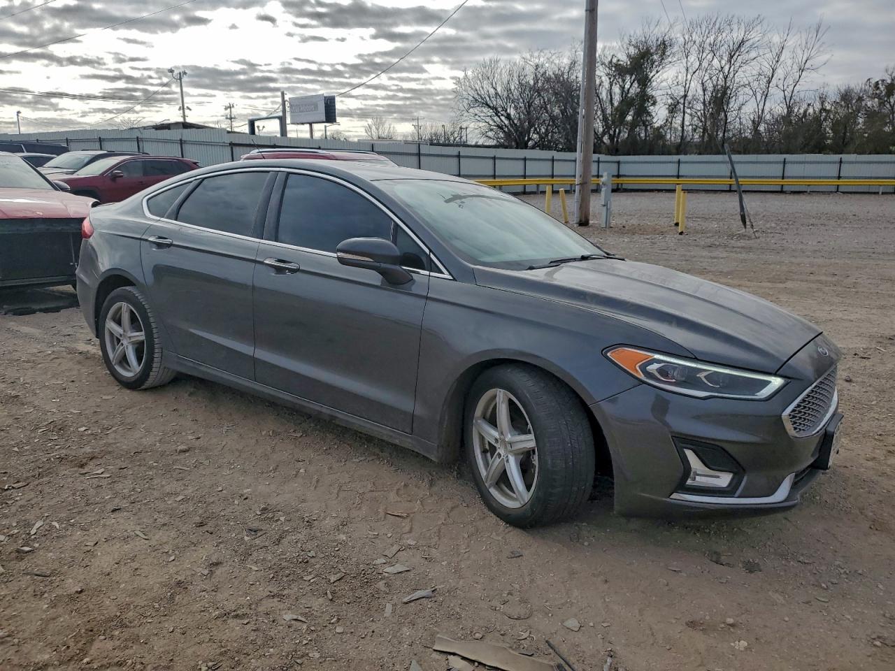 2019 FORD FUSION TITANIUM photo 4