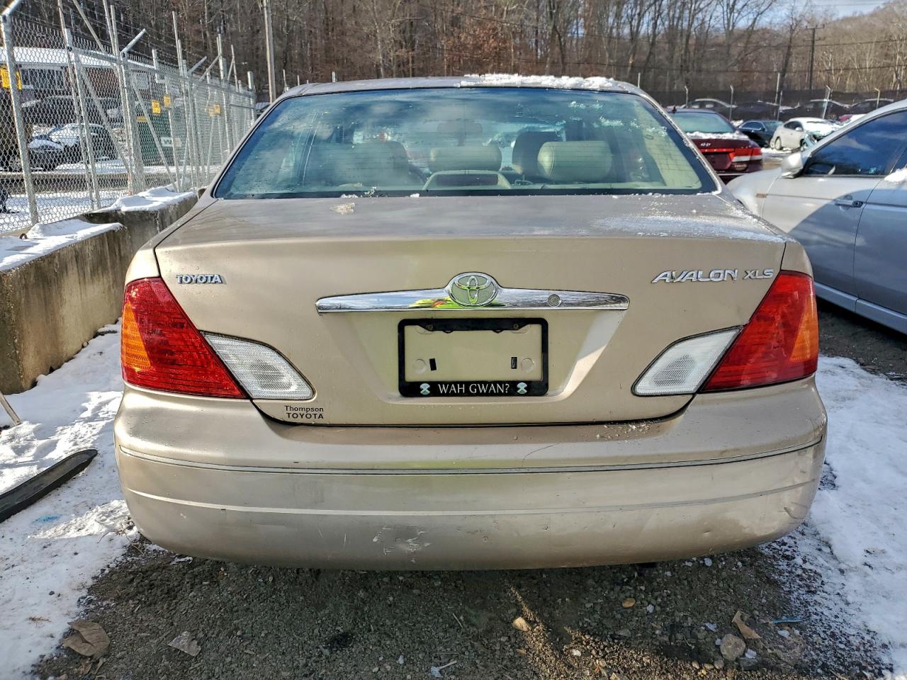 2001 TOYOTA AVALON XL photo 6