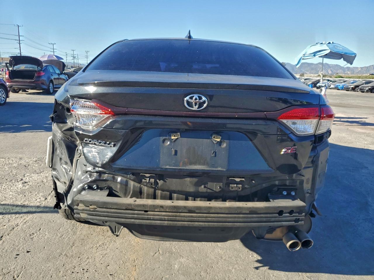 2020 TOYOTA COROLLA SE photo 11