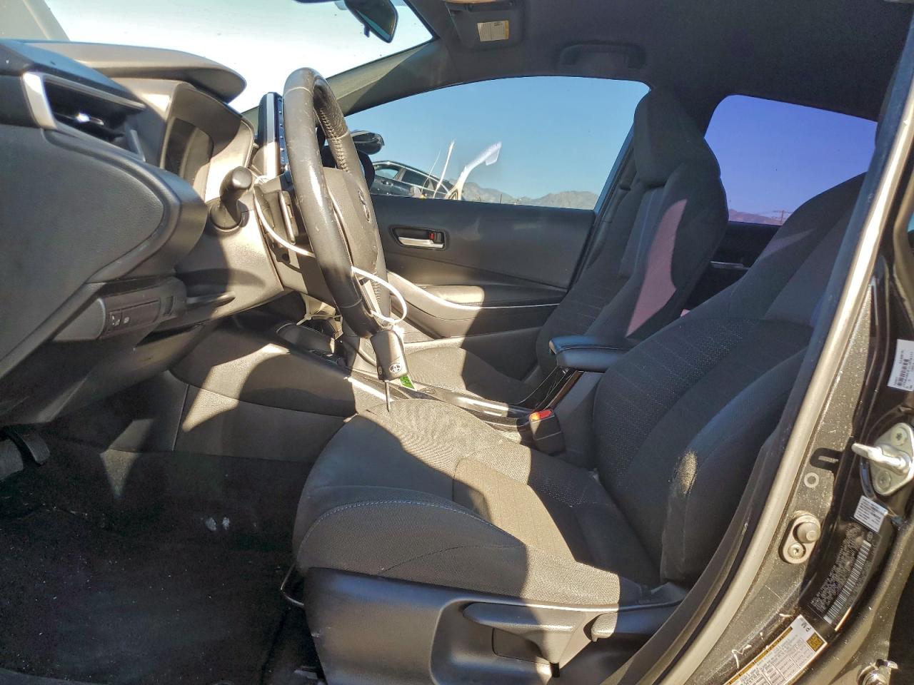 2020 TOYOTA COROLLA SE photo 13