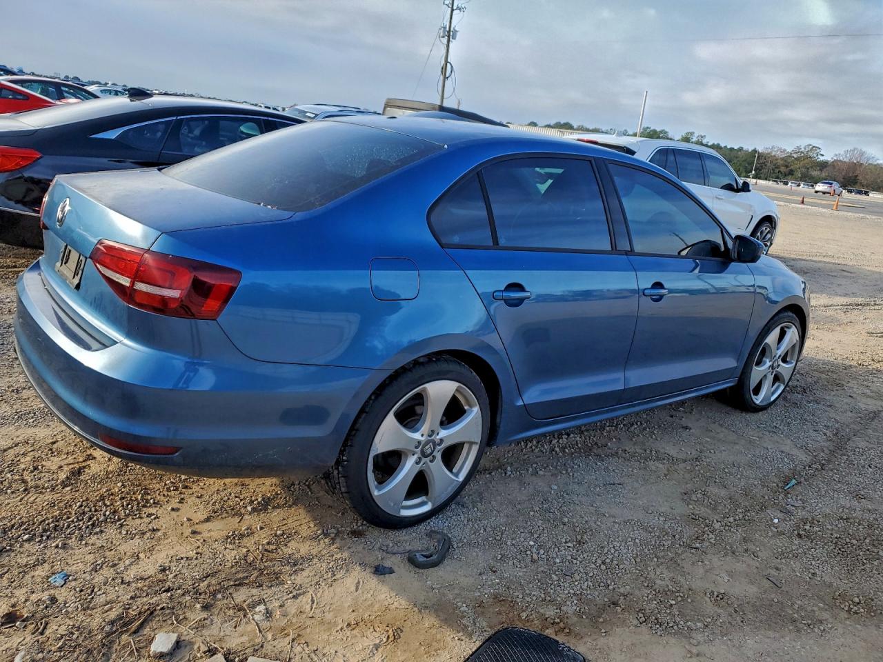 2018 VOLKSWAGEN JETTA S photo 3